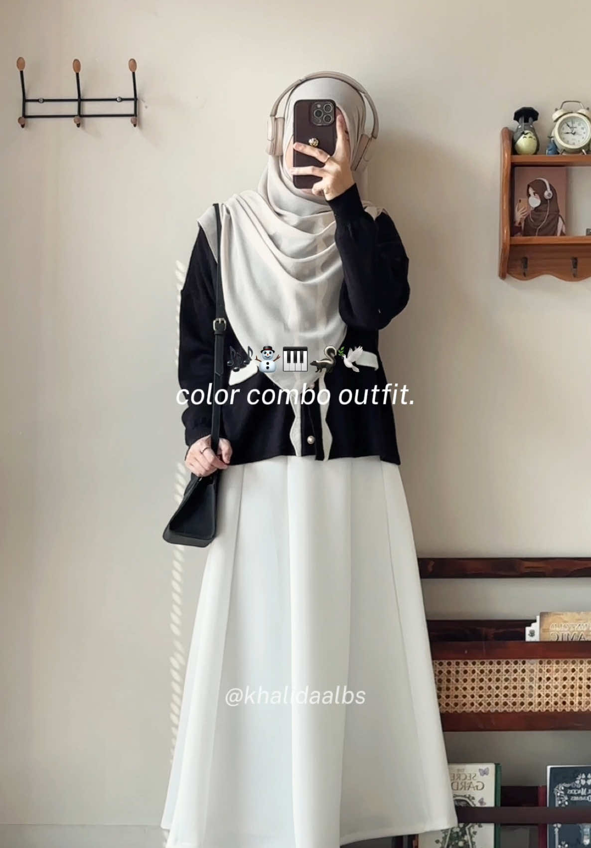 (Link 1562) cardi sweater 100rban  Spill details: ⛄️ sweater cardi 100rban: link 1562 ⛄️ inner dress (white s): link 1563 ⛄️ pashmina (fresh cream): link 1477 ⛄️ tas under 100k: link 1537 ⛄️ sepatu: link 1321 #OOTD #colorcombo #sweater #sweaterknit #mytypeoutfit       