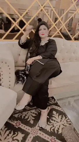 Black Love 🖤🖤 #fouryou #parveenSohail 