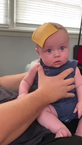 Cheese slices are a calming agent for children 🤣🤣🤣 #baby #cheese #funnybaby #fyp #foruou #funnyvideos #usaus 