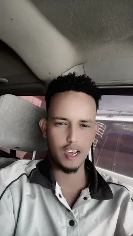Maxaad ijeceshahay qofka ku lugaya😕🥺#soomaali_tiktok🇸🇴🇸🇴 #viewsproblem #soomaali_tiktok🇸🇴🇸🇴 #tiktokviral #following #following #viral #viral #growthmyaccount 