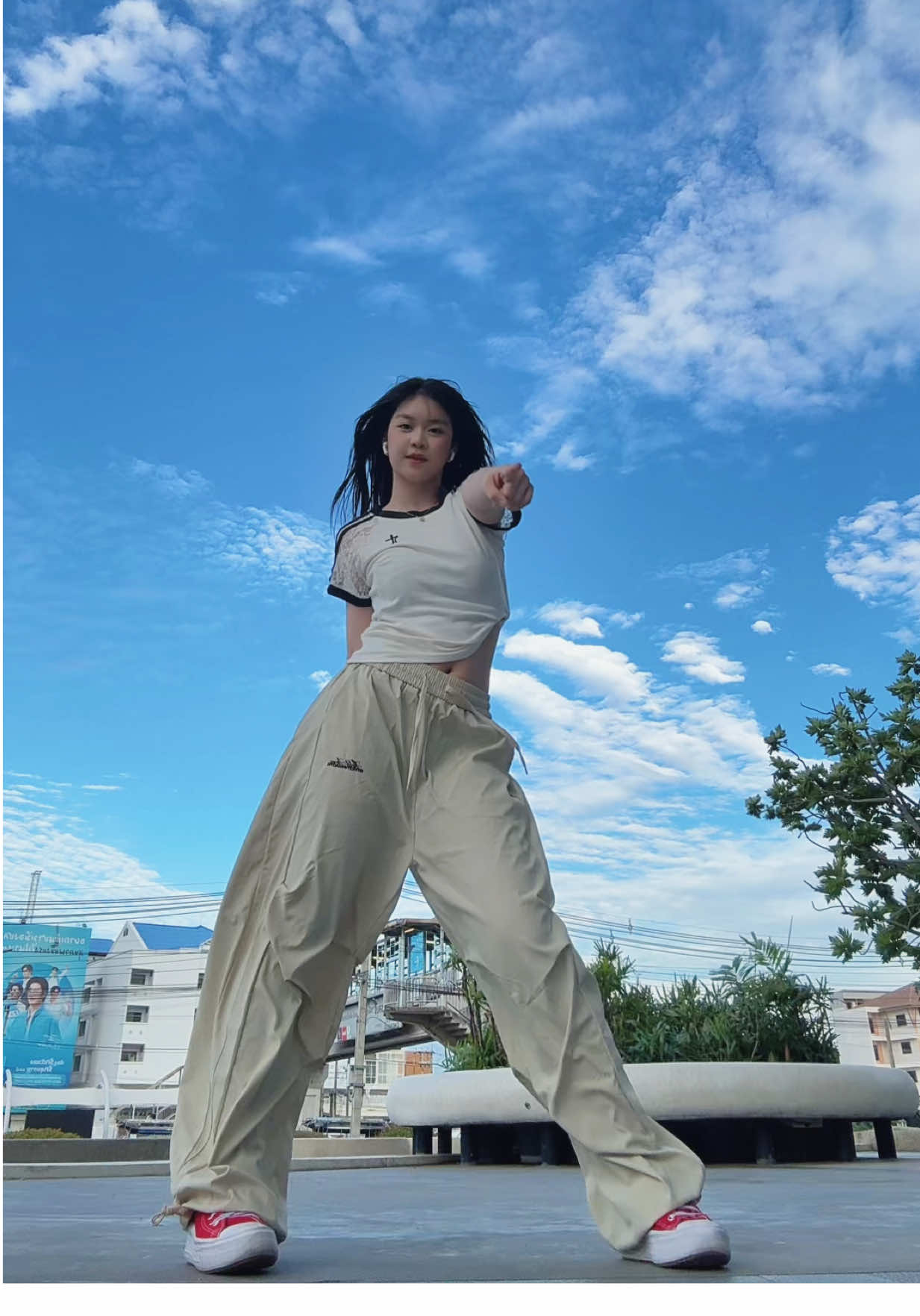 ลมแรงง This is forr @TWICE #THISISFOR #TWICE #anna #dance 