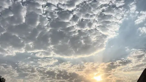 #شما_كبر_وياه_جماله_كبر🚶🏻‍♀️❤️#جمال_الغيوم🕊🤍.             #القصيده_دمار ♥#تصويري_احترافي_الاجواء👌🏻🕊😴 #الشعب_الصيني_ماله_حل😂😂🏃🏻‍♀️ 