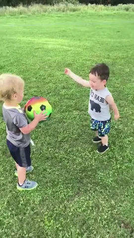 Boy’s unlucky moment🤣😭 #funnyviseos #funny #foryou #fyp #baby #lovebaby #usa #kids #funnymoments 
