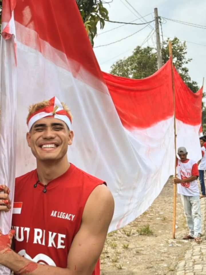 Yang kalian pernah usir dari Indonesia sekarang dia turut merayakan HUT INDONESIA.  MENYALA AISAR KHALEED#aisarkhaledd #hutri80 #HUTRI #aisarsultanmalaysia #masukberanda #masukberandafyp #CapCut 