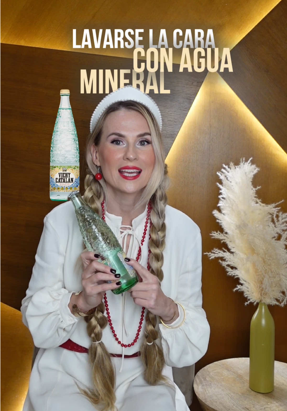 Lavarse la cara con agua 💦 mineral — un secreto ruso para una piel radiante. Este método me lo enseñó mi abuela, que a los 50 parecía de 35.🔥 #beauty #beaytips #belleza #salud 