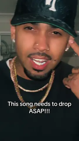 Drop it!….  #banger#foryoupage#chrisbrown#RNB#grillz