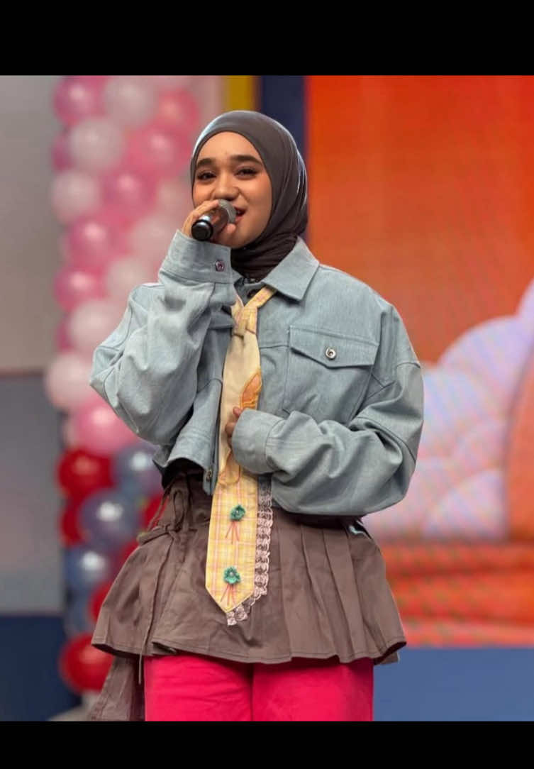 Nab dan njan hari ini tapping di dahsyat @Nabila Taqiyyah @Njan  #nabilataqiyyah #rizwanfadilah #taksatucerita #dahsyat #fyp 