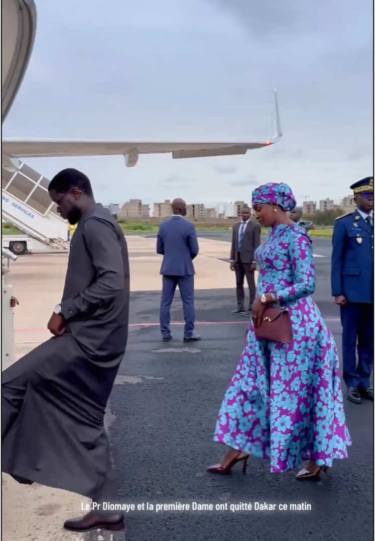 Le Chef de l’État et la Première Dame, Marie Khone Faye ont quitté Dakar ce matin pour le Japon #SinformerSurTikTok #pulsesenegal #pulsenewsreels 