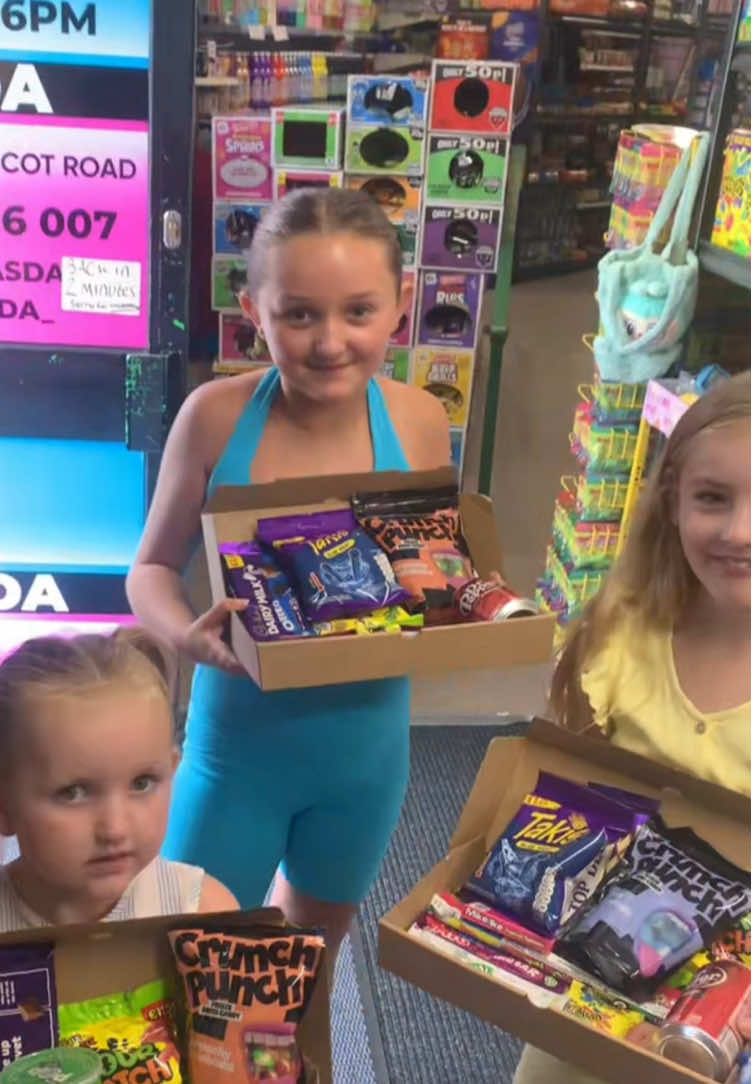 ELSIE NELLIE & AMAYA’S #mysterybox #trendingvideo #foryoupage❤️ #fyp #foryou #tiktokcandy #trendz #trendingvideos 