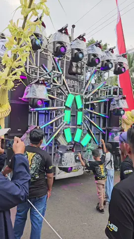 karnaval sambak, k5 maximal audio. #karnaval2025 #horegmania #magelang24jam #fyppppppppppppppppppppppp 