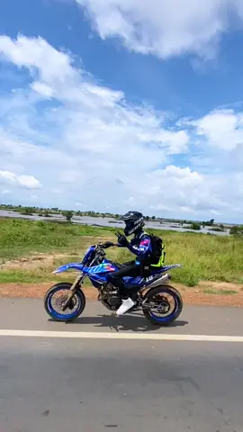 Moto ey jis ban ta eng jg🥲#wr155indonesia #ក្រុមម៉ូតូព្រៃចូលក្រុង🏍🏕🌆 #កំពង់ចាម #wr155supermoto 