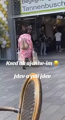 💃😂  #pourtoii #pourtoiiii #foruyou #dzair #dz #🇩🇿 #🇩🇿🇩🇿🇩🇿 #algerie #kabylie #dzpower #azazga #azazga_le_cœur_de_kabylie #kabylie #freha #الشعب_الصيني_ماله_حل😂😂 