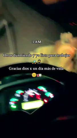 Turno noche #lineaamarilla🚜💯💛🥷  #cargadorfrontal #fyp #operadoresdemaquinas #paratiiiiiiiiiiiiiiiiiiiiiiiiiiiiiii #trabajo #sangrehidraulica🚜♥️♥️👷‍♂️🚨💪 