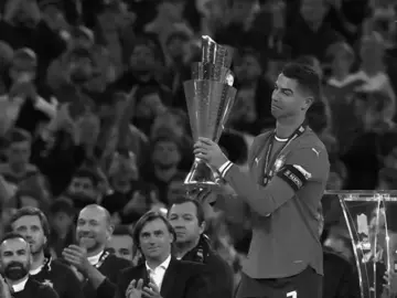 تۆ هەمیشە ژمارە یەکی😍😍#foryou #foryoupage #ftbl #ronaldo 