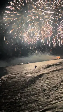 #voliamoneiperte #fireworks #fyp #foru #loveyou 