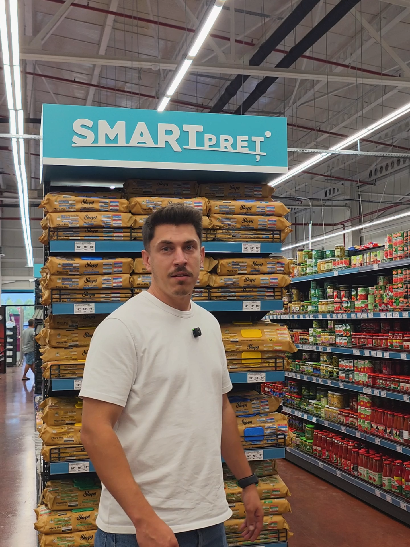 Nu te lăsa indus în eroare – Smartino Supermarket este tot aici, la intersecția Snagov, Snagov Plaza, pe DN1! 🚗 Ne găsești exact în același loc, cu aceeași echipă prietenoasă și cu aceeași misiune: să îți aducem oferte de neratat și prețuri smart la fiecare vizită. 📍 Snagov Plaza, Șoseaua București-Ploiești DN-1 Te așteptăm zilnic cu produse proaspete și promoții speciale. #snagov #snagovplaza #preturismart #smartinosupermarket