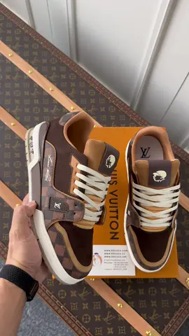 🤎#menfashion  #sneakers #mensfashiontips #fyp #fouryou 