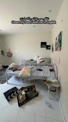 Clean up with me🩷🌸✨#cleaning #room #aesthetic #fyp #english 
