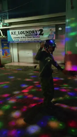🕺💃🕺💃
