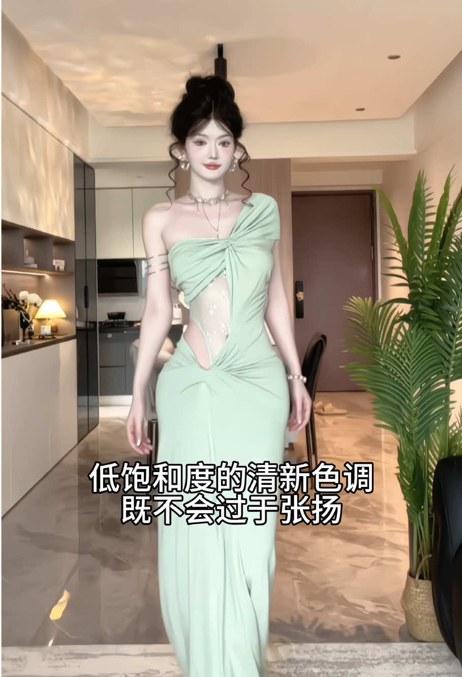 Đăng váy body mà khách cứ hỏi 