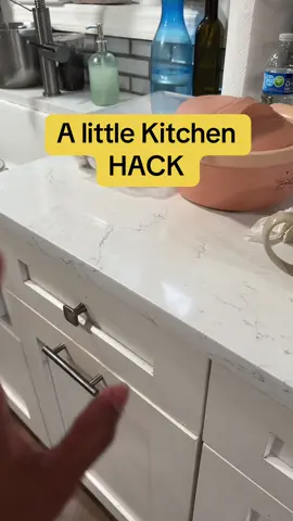 A kitchen hack That I have, Share yours too ♥️ #KitchenHacks #hygeine 