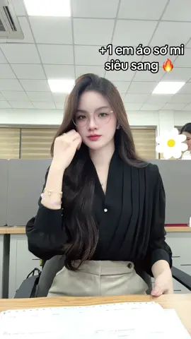 Cái vibe nó sang điên mấy bà ơi 😍 #xuhuong #thinhhanh #aosomi #docongso #myoutfit 
