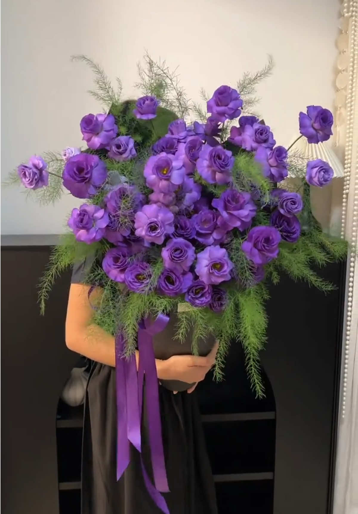 Bó hoa cho fan màu tím nè #xuhuongtiktok2025 #viral #flowers #quatangnguoiyeu #mautim 