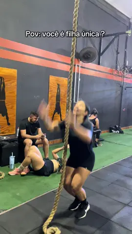 ninguém entende e tá tudo bem 😂😂 #rompeclimb #crossfit #treino 