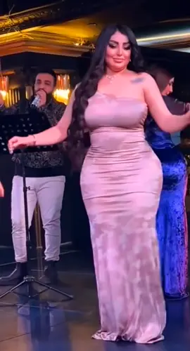 $$$ 👑 €€€ ❤️ انت ما في انا سوا شوية كلام كلام ما يخالف زين لحين شغال اتكلم معاها live ♥️ للحجز نبغي فلوس بالعملة الصعبة نقصد نبغي المتابعة والإعجاب زين وقلوب وايد واكسبلور عالفيديوا تمام شنو نقدم لكم الأفضل آه،،نسيت نحبكم وايد اهلان 💃 لندعم الفن الجميل والابداع والمواهب تمام 👍 