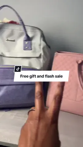 It’s a BOGO sale today while supplies last!!! #freeshipping #bogosale #laptopbag #backpack #backtoschool @lovevook_official 
