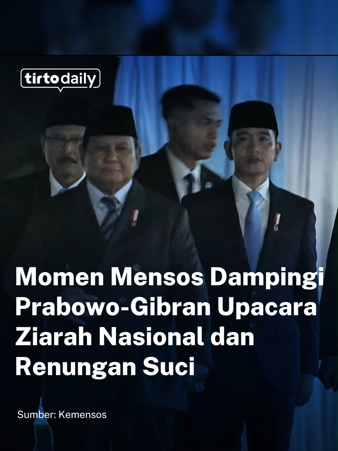 Presiden Prabowo Subianto memimpin Upacara Ziarah Nasional dan Renungan Suci di Taman Makam Pahlawan Nasional Utama (TMPNU) Kalibata, Jakarta, tepat pukul 00.00 WIB, Minggu (17/8). Kegiatan tersebut merupakan bagian dari rangkaian peringatan Hari Ulang Tahun ke-80 Kemerdekaan Republik Indonesia. Dalam prosesi yang didampingi Wakil Presiden Gibran Rakabuming Raka dan Menteri Sosial Saifullah Yusuf itu, upacara diawali dengan peletakan karangan bunga, kemudian dilanjutkan dengan mengheningkan cipta untuk mengenang jasa para pahlawan. Sejumlah pejabat negara turut hadir, antara lain para menteri, wakil menteri, Kapolri, Panglima TNI, pimpinan lembaga, serta tokoh masyarakat. Kehadiran mereka mencerminkan kebersamaan dalam menjaga tekad persatuan bangsa. #JEDA
