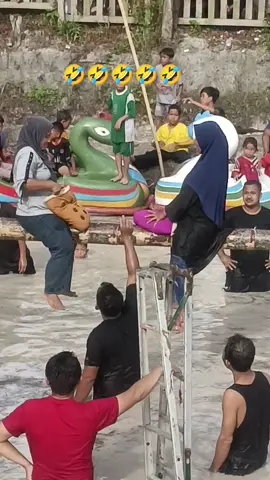 dari yg seru inilah yg paling seruu 😅 sampek sakit perut ketawa mulu 🤣🤣🤣🤣🤣  #tiktokviral #kemerdekaanindonesia🇮🇩  #videolucu 