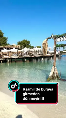 Eğer ki Poda hotelde kalırsanız ücretsiz olarak ilk iki sıra şezlongları kullanabilirsiniz.Eğer ki dışarıdan gelmek isterseniz iki kişi  30 Euro şezlong ve şemsiye ücreti bulunuyor. #albania #ksamil #ksamilalbania🌴🌞⛱️ #ksamilbeach #travel 