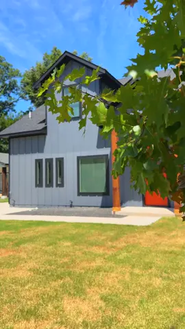 ✨ $440,000 | 2,801 Sq Ft | 2025 New Construction ✨ Modern Living at Its Finest 🏡 In Dallas, this 5 bed | 3 bath home offers: ✨ Open-concept layout & soaring ceilings ✨ Gourmet kitchen w/ quartz counters + stainless appliances ✨ Spa-inspired primary suite w/ dual vanities & walk-in closet ✨ Sleek, upscale finishes throughout 📍 Close to all the energy of Dallas living! DM me today to schedule your private showing 💌 #DallasHomes #DallasNewConstruction #DFWRealEstate #DallasRealtor #DallasLiving      