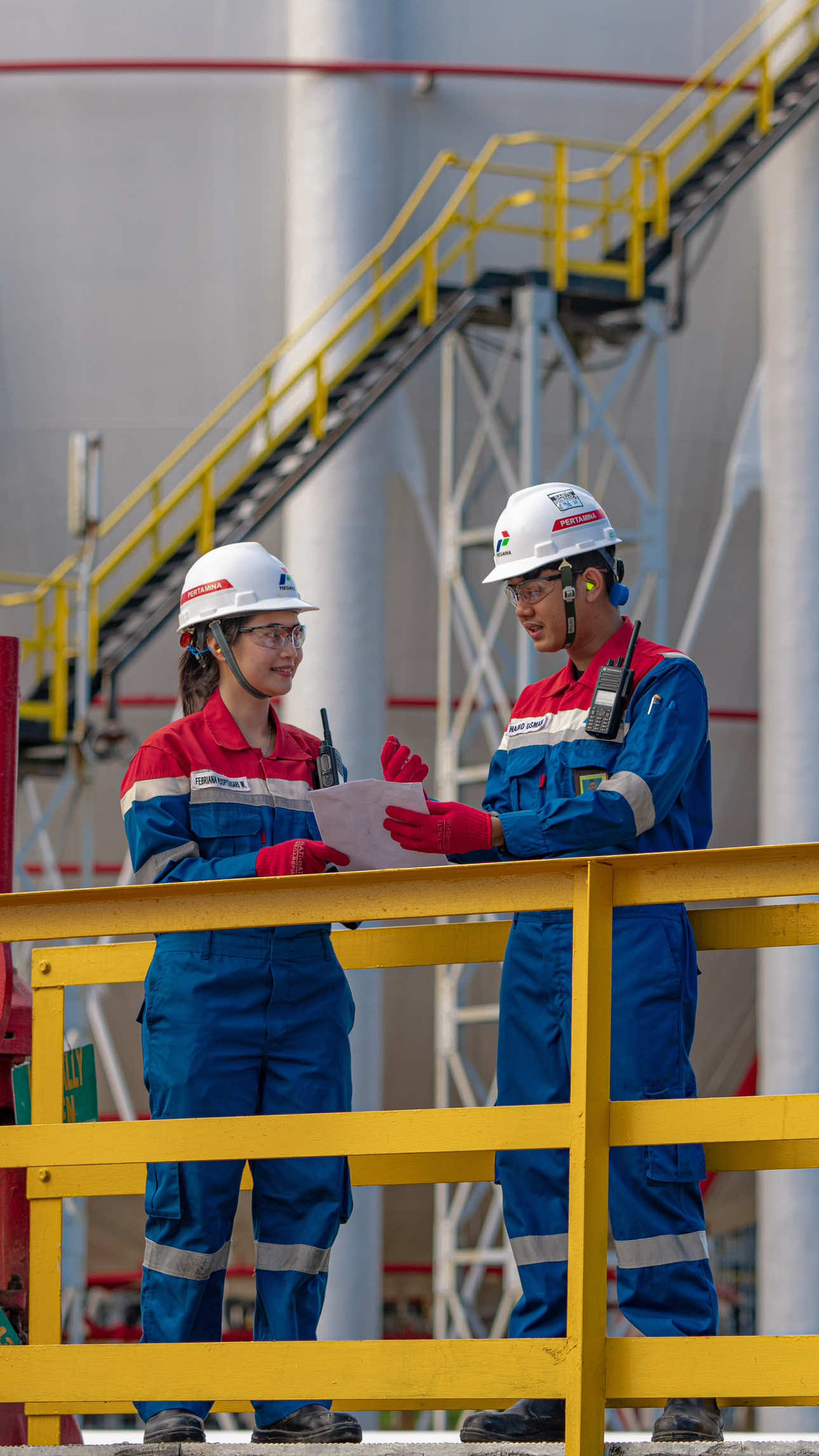 Pernah kepikiran dari mana asal bahan bakar yang Sobat pakai tiap hari? Kenalan sama Subholding Refining & Petrochemical, Yuk!  #EnergizingYou 
