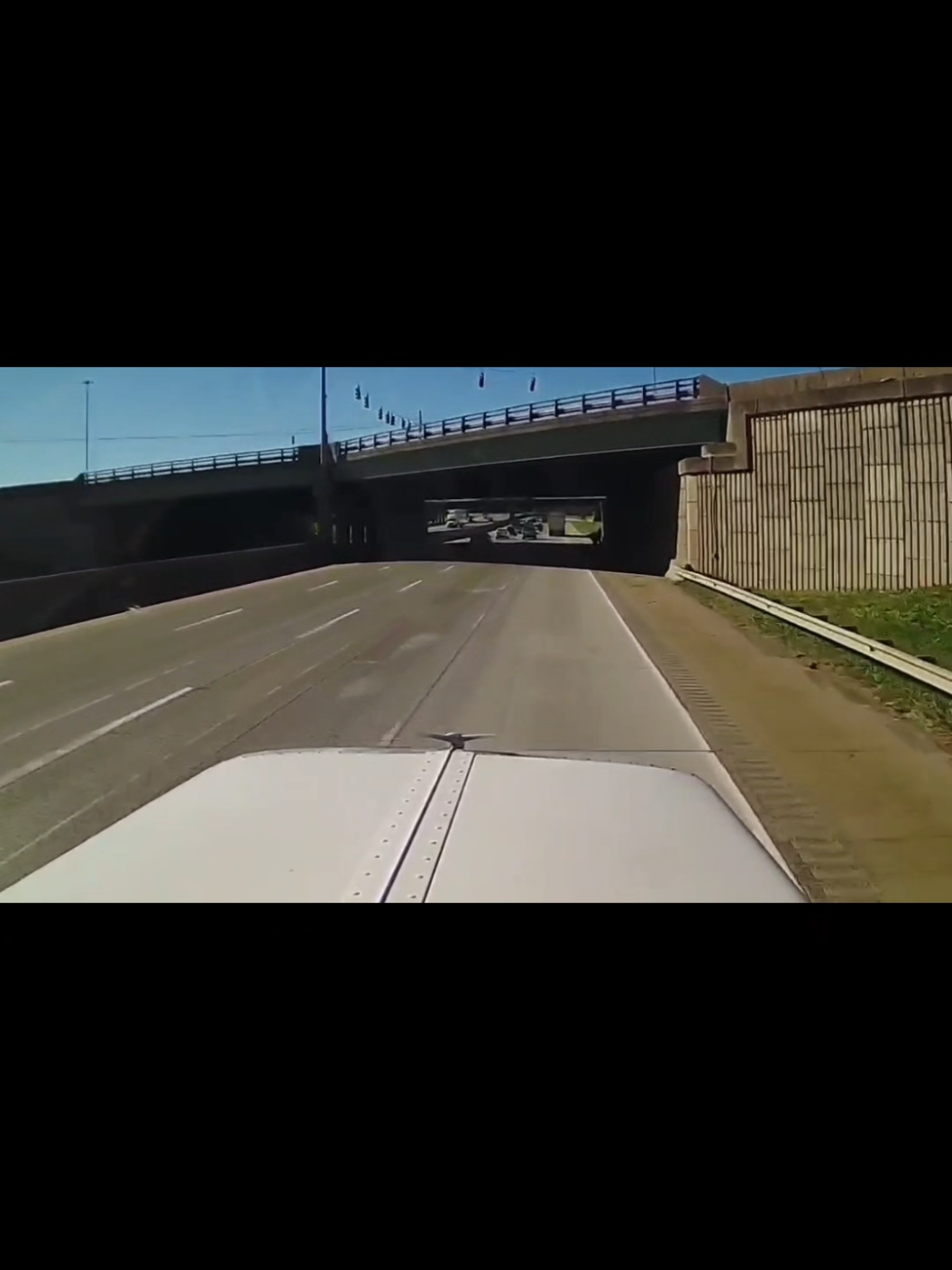Redtiger for the Win. #dashcam #dashcamfootage #dashcamvideo #gfym 