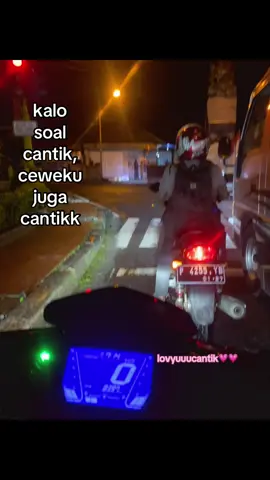 kalo soal cantik ceweku juga bisa@pbeyy #katakata 