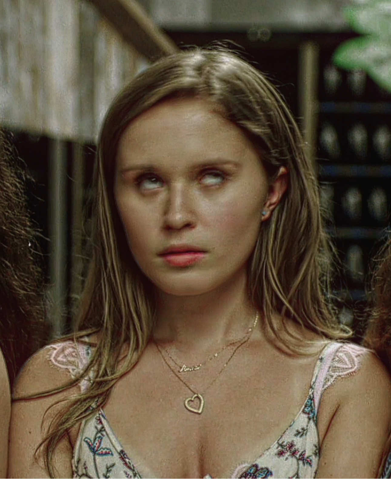 sleepyhead                                                             [cc 2000slegend quality & panning vamffx scp walke7] #ammacrellin #sharpobjects #foryoupage #fypage #aftereffects  hey yall it’s @hannah 