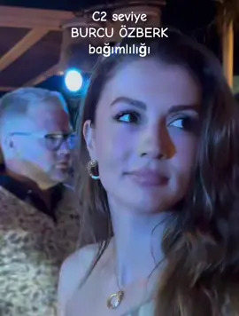Burcumda burcum❤️😁# #burcuözberk #divarebeccaofficiel #kesfetteyiz #huzurbulduğumuzyer 