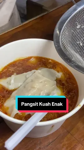 Pangsit Kuah Enak ini bisa kamu nikmati pas hujan-hujan gini ya #pasuruan #kulinerpasuruan #lekokpasuruan #grati #lekok 
