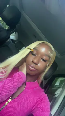 I love me some pink and blonde 😫😫
