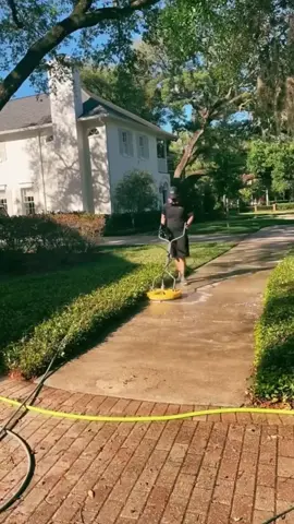 The right way to pressure wash #fyp #fypシ  #pressurewashing  #powerwashing 