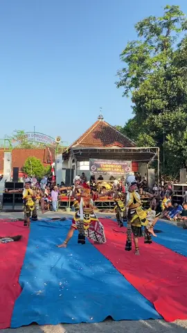 mletre sitik rapopo Yo cah  #jarankepang #jaranantemanggung  #bergas #jarankepangsemarangan  #jarankepangtemanggung 