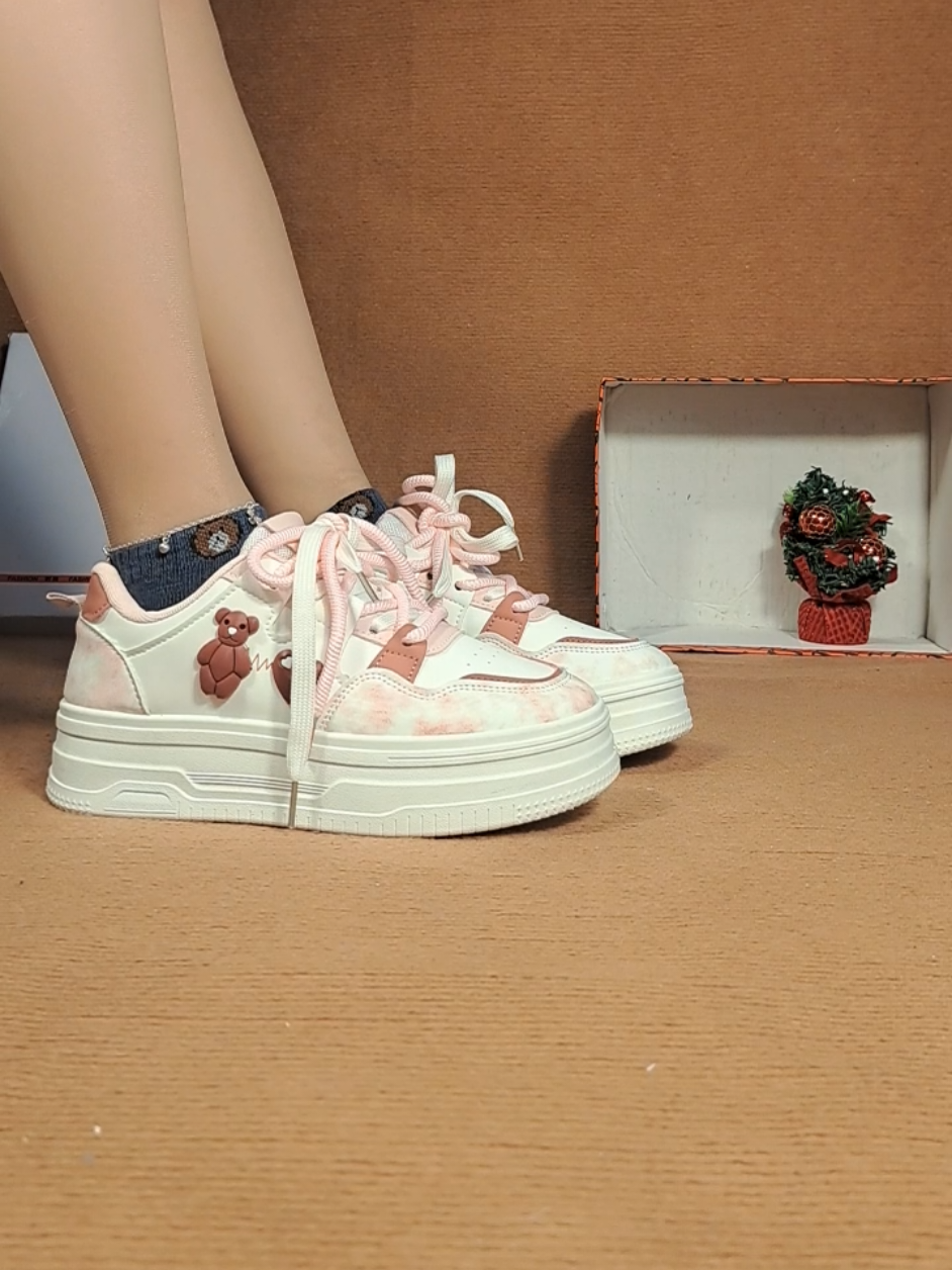 giày thể thao nữ gắn gấu dễ thương phối màu hồng trắng#mnet581 #giaydep #giaynu #sneakers #giaythethao 