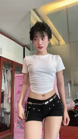 #huyenbachbach #huyenbachday2k4 #ngochuyen #huyen2k4 #huyenchu 