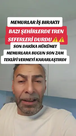 İŞ BIRAKMA EYLEMİ YAPILDI 8. Dönem Toplu Sözleşme görüşmelerinde hükümetin zam teklifini yetersiz bulan kamu çalışanları, bugün ülke genelinde iş bırakma eylemi başlattı. Eylem nedeniyle birçok şehirde ulaşım hizmetleri aksarken, İzmir’de banliyö hattı İZBAN tüm seferlerini iptal etti. Aydın, Denizli, Zonguldak ve Karabük'te de tren seferleri durdu.Hükümet, memura bugün son zam teklifini verecek Çalışma ve Sosyal Güvenlik Bakanı Vedat Işıkhan, 8. Dönem Toplu Sözleşme Görüşmeleri kapsamında sendika başkanları ile 18.30'da bir araya gelecek.#memur #memursen #memurzammı #grev #covid19 