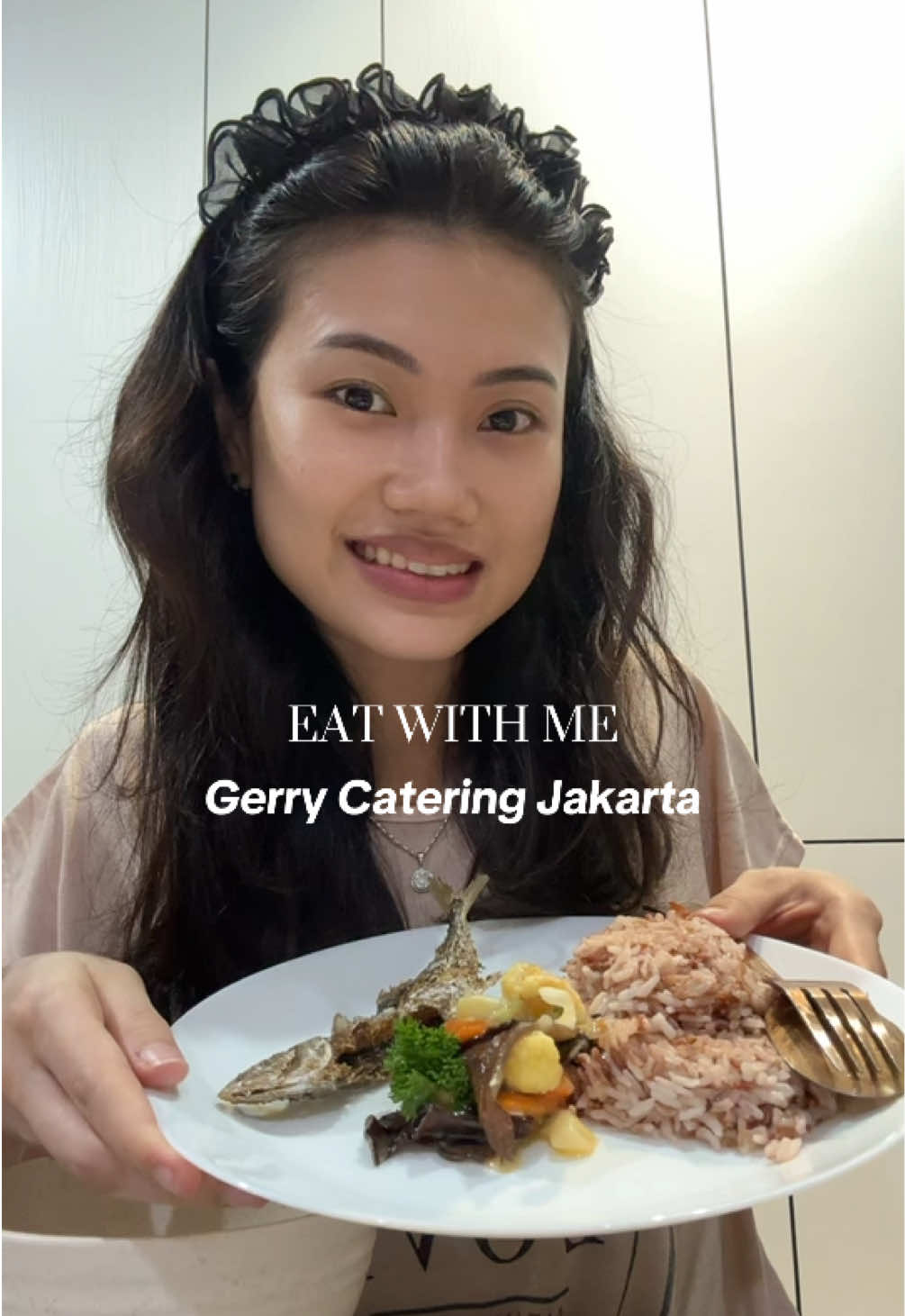 cobain makan @Gerry Catering Jakarta berhasil buat heboh dunia catering🤣🤭 #reviewmakanan #gerrycreation #gerrycatering 
