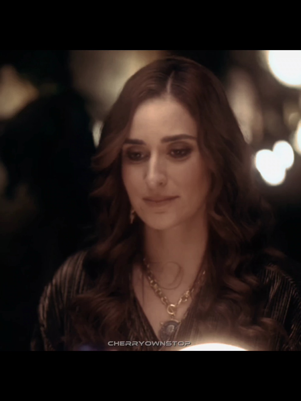 you guys should've seen my face when she appeared in ep 4  #catalog #كاتالوج #aminakhalil #امينة_خليل #مسلسل_كاتالوج 
