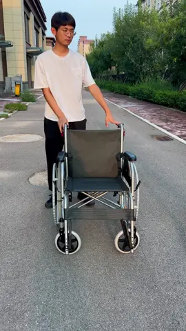 Freedom doesn’t need a motor. Just wheels and willpower. Enjoy every moment manual andmeaningful#WheelchairLifestyle #MobilityWithStyle #LiveFreely #DisabilityIsNotInability #StylishMobility #AdaptiveLiving #AccessibleBeauty #FreedomInMotion