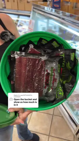 Here’s what’s in the bucket o jerky. Ten whole pounds of our amazing beef jerky. Also, we weigh the beef jerky before it’s packaged. So with the bucket and packaging, it ends up more that 12ibs total with 10 pounds of our delicious beef jerky.🔥🐮 #beefjerky #jerky #meats #beef #carnivorediet  